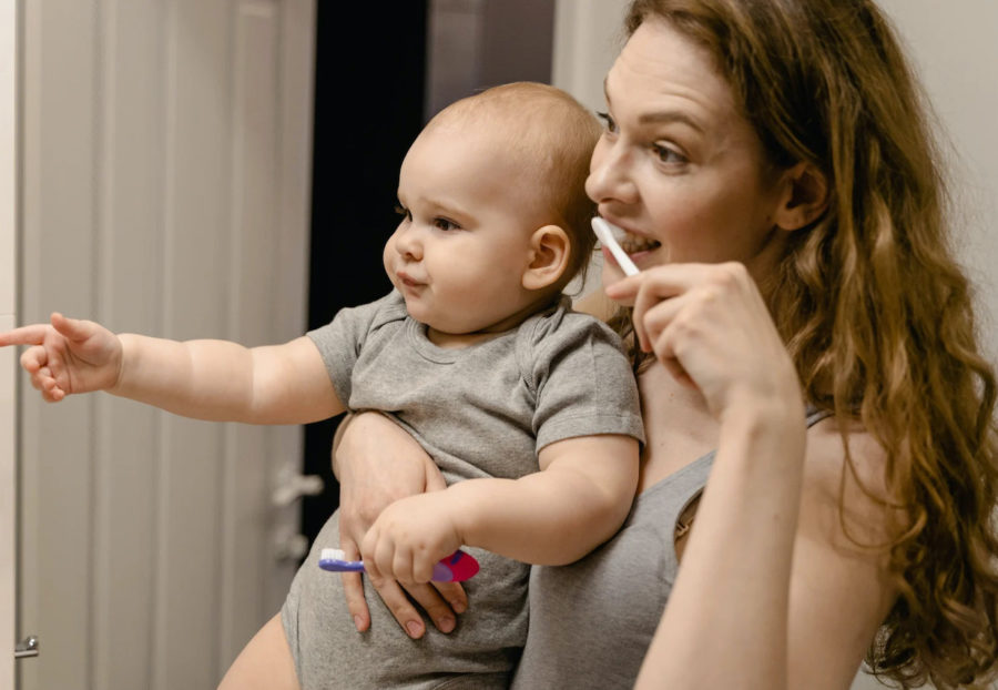 Come lavare i denti ai bambini? Le tecniche per ogni età | Dott.ssa Claudia Crestale